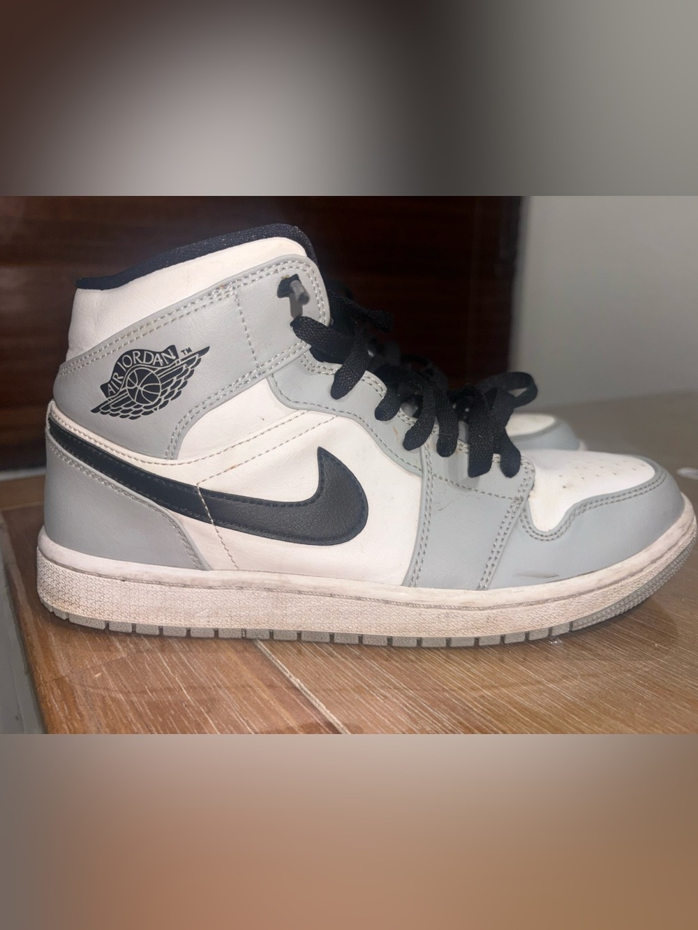 Jordan Kids' High-Top Sneakers in White, Light Gray and Black